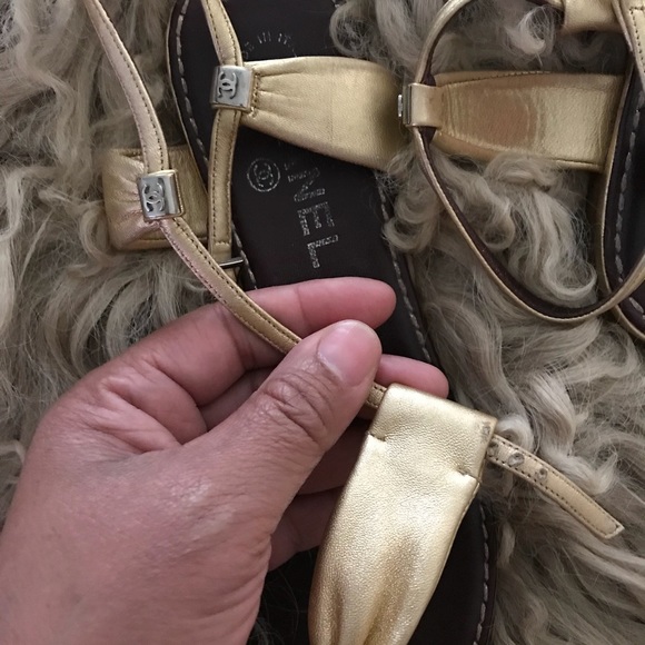 Chanel - Picture 4 of 4